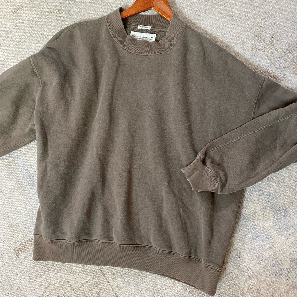 Abercrombie sweatshirt
